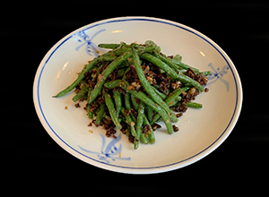 旬の三度豆と豚ミンチの炒め山東仕立て